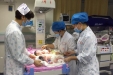 早产龙凤胎命悬一线 江滨医院医师妙手回春