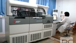 全自动DXC800生化分析仪