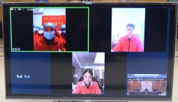 我院中共预备党员、第三团支部书记杨旃同志被选为团干部、团员代表之一与李楚书记进行视频交流