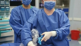 妙手微创 | 年轻女子请求：能否将腹部手术伤口降到最小？妇产科：安排！