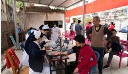 天气有点冷 这里却很暖