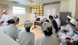 我院神经外科组织开展护理查房活动