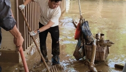清淤攻坚显担当 | 江滨青年在邕江畔书写青春答卷